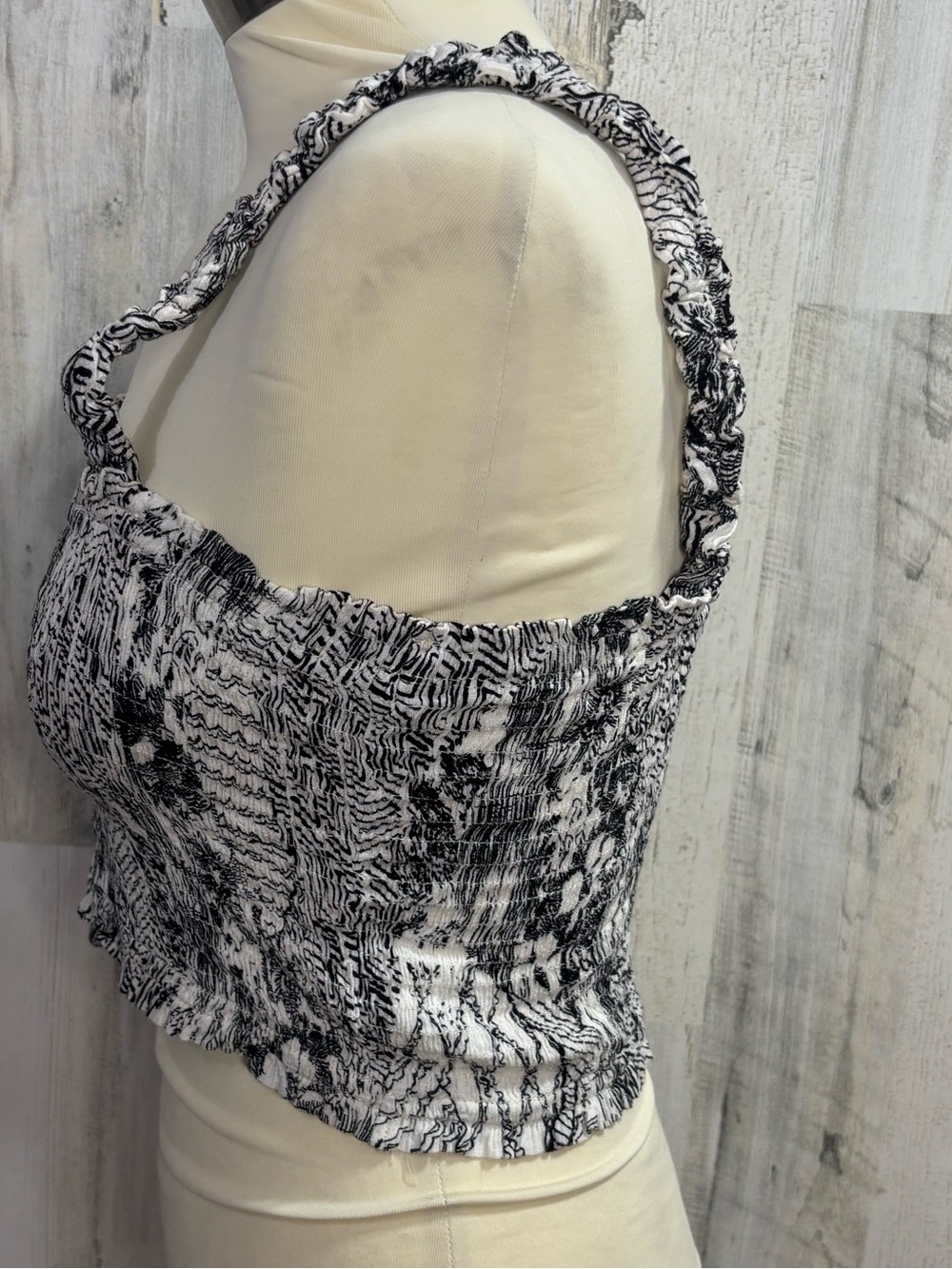 Paper Crane Smocked Square-Neck Crop Top in Black & Ivory - Picture 5 of 9